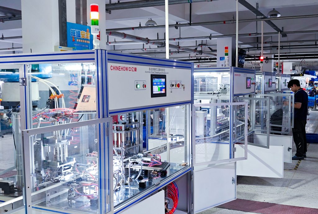 Circuit breaker assembly production line